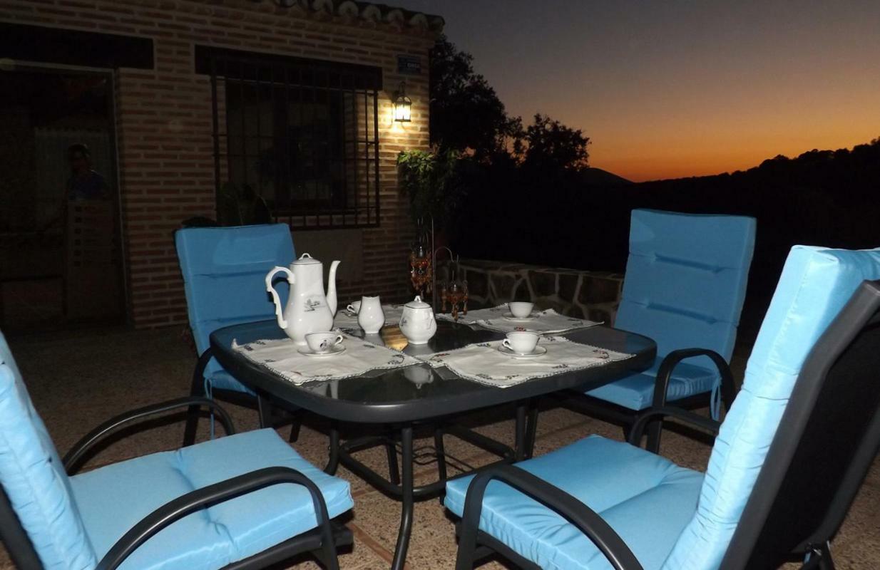 Apartamentos Turisticos La Gitanilla Los Navalucillos Kültér fotó